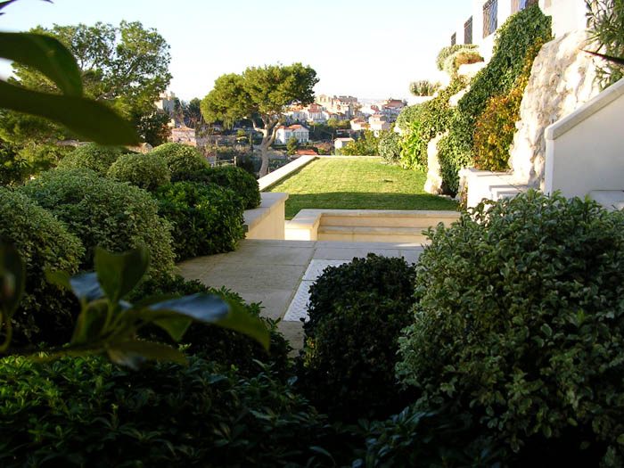 Création de jardin en terrasses à Carqueiranne – aménagement paysager Var