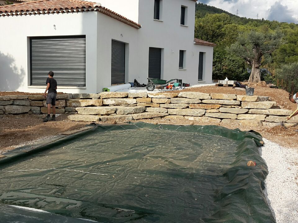 Terrasse bois et gazon synthétique La Valette du Var